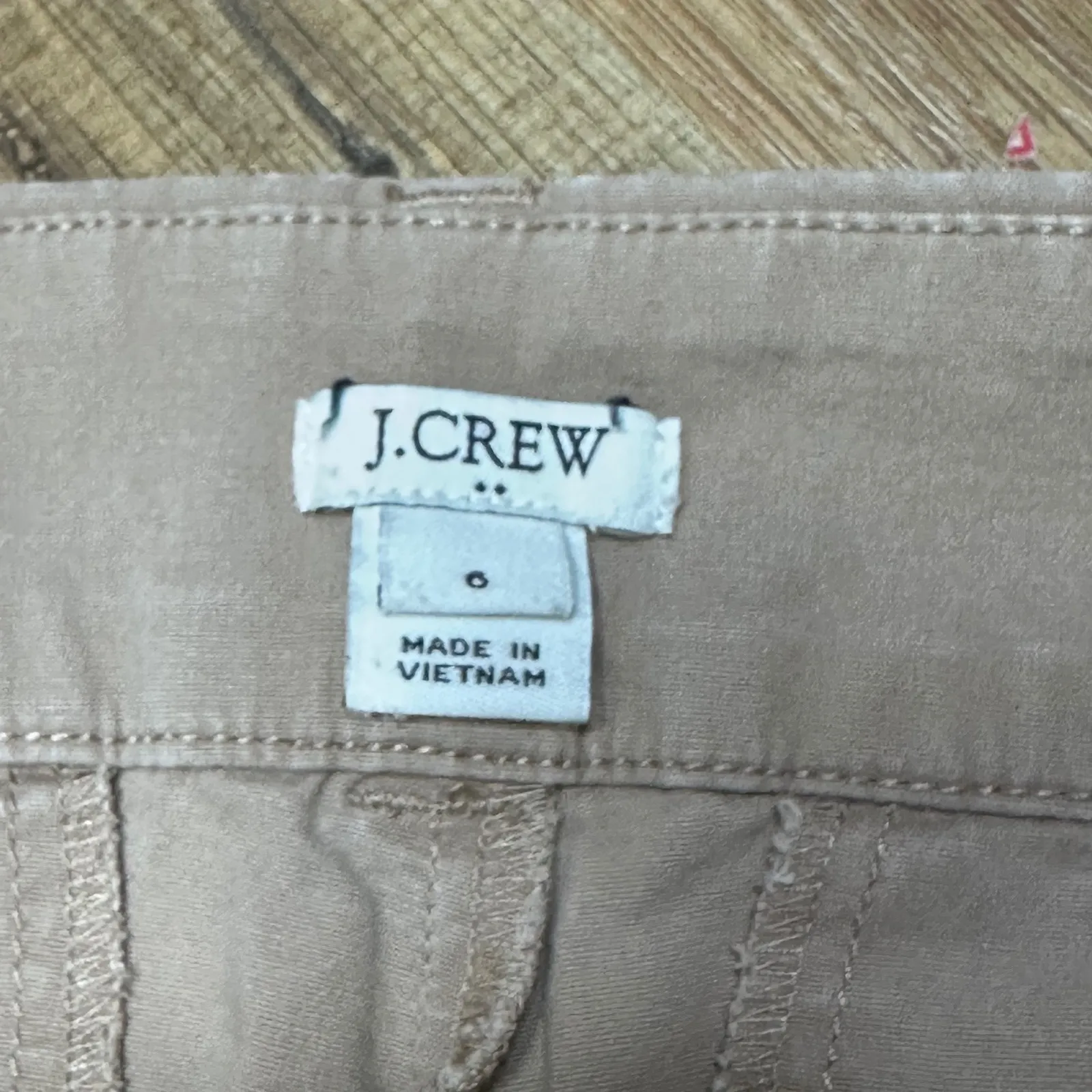 J. Crew Chino Shorts Khaki Tan Womens Size 6 Flat Front Casual Everyday - Image 5