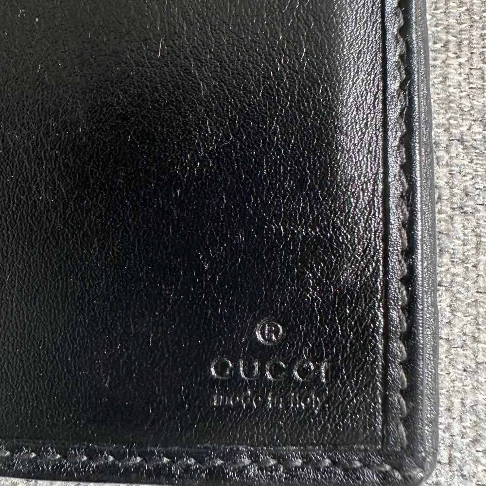 Authentic Gucci GG Signature Black Leather Continental Wallet - Image 5