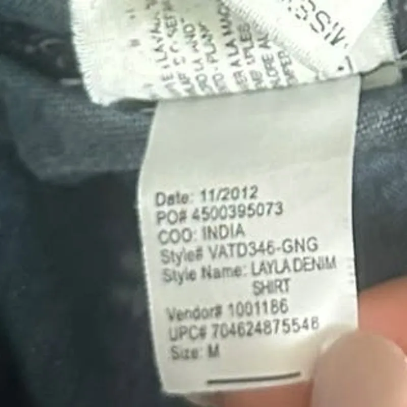 Nine West Floral Denim Button Down Shirt Womens Size Medium Blue - Image 8