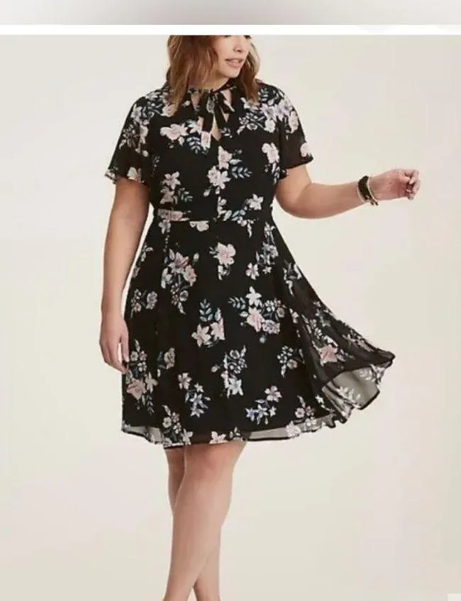 Torrid chiffon aline skater dress size 20 - Image 2