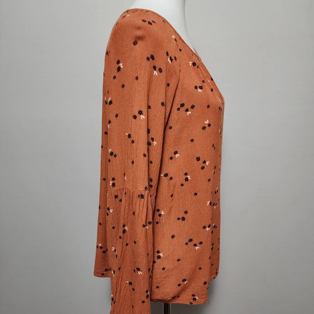 Sonoma brown floral gauze balloon sleeve blouse size medium - Image 4