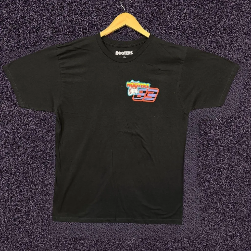 Hooters Racing Team Delightfully Tacky Tailgate T-Shirt XL  - Image 3