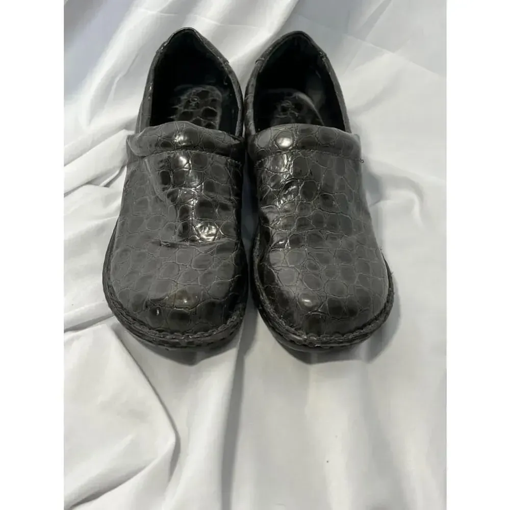 B.O.C Born concepts Gray snakeskin‎ Leather Clogs Size 10 - Image 2