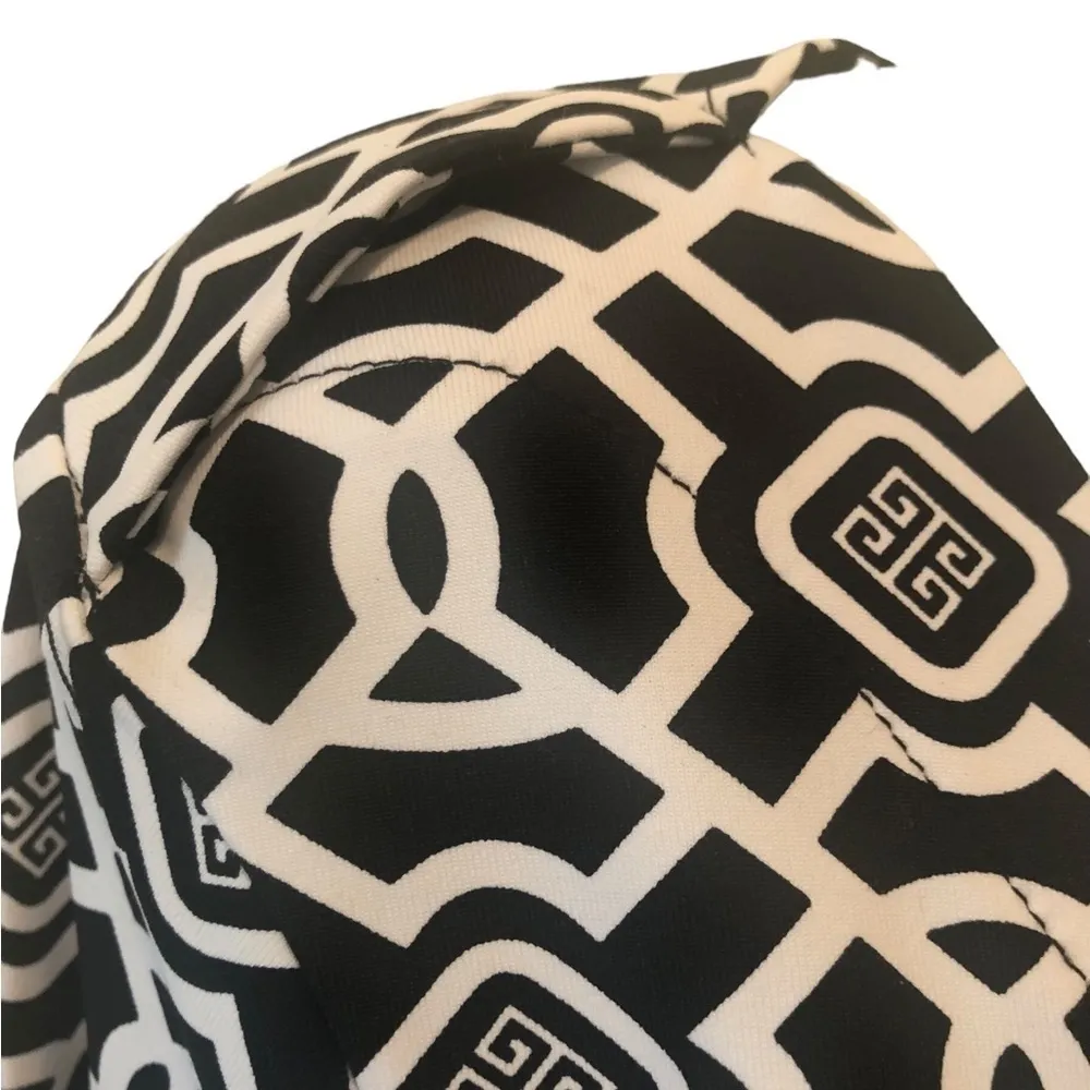 Lulu~B UPF 50 Black White Resort Wear Top Sz. S Round Neck 3/4 Notched Sleeve - Image 5