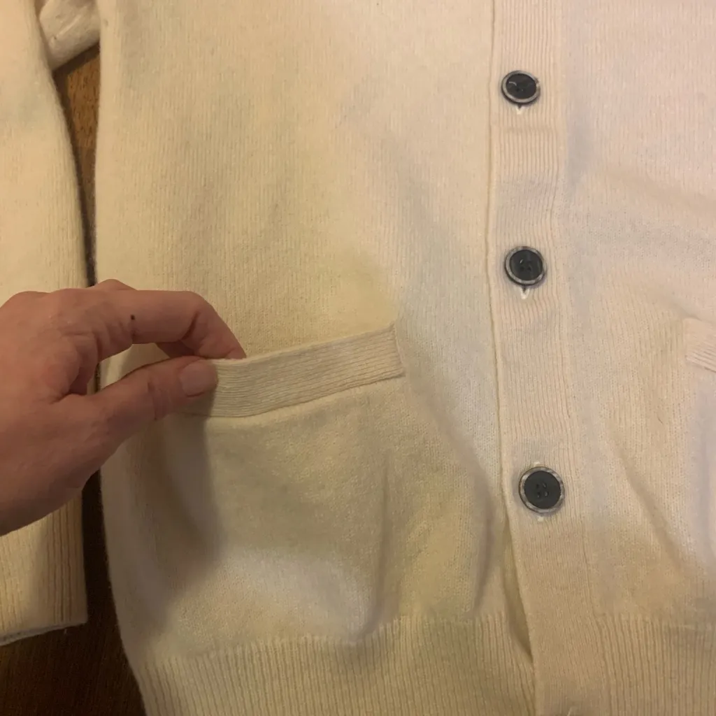 H&M Button-Up Cardigan Large Cream Pockets Warm Wool - Image 5