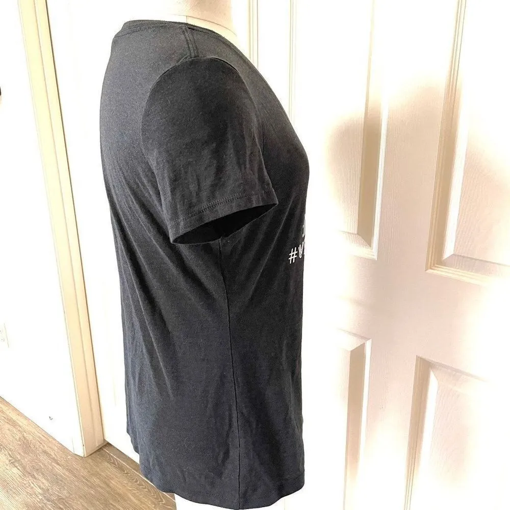 District vegas strong short sleeve Tee Size M - Image 2