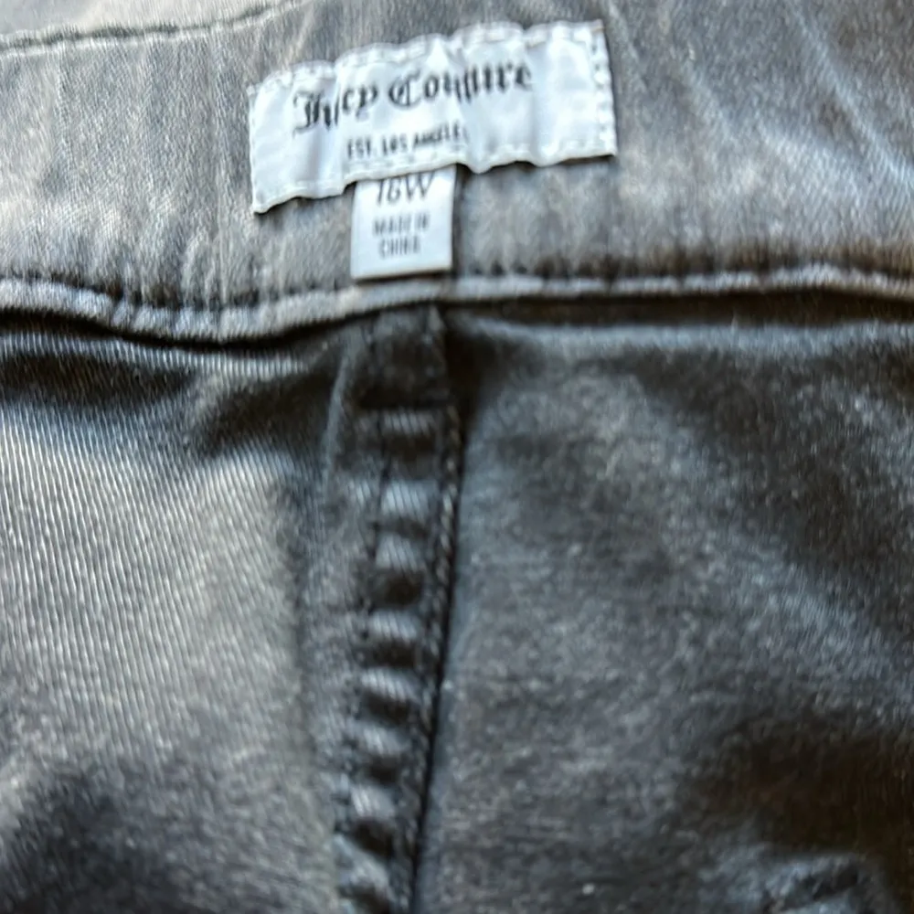 NWT JUICY COUTURE Malibu Released Hem Pull-on Jeans In Black Wash - Image 10