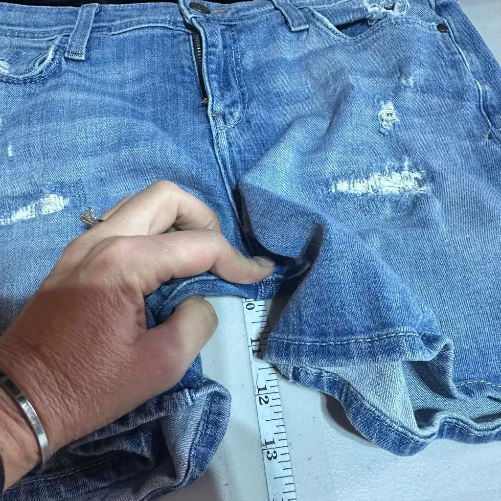 Pilcro Hyphen Distressed Denim Cutoff Shorts Women's Size 27 Light Wash Midi‎ - Image 10