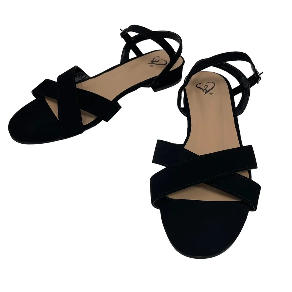 Nubuck Cross Sandals Black Size 8 - Image 4