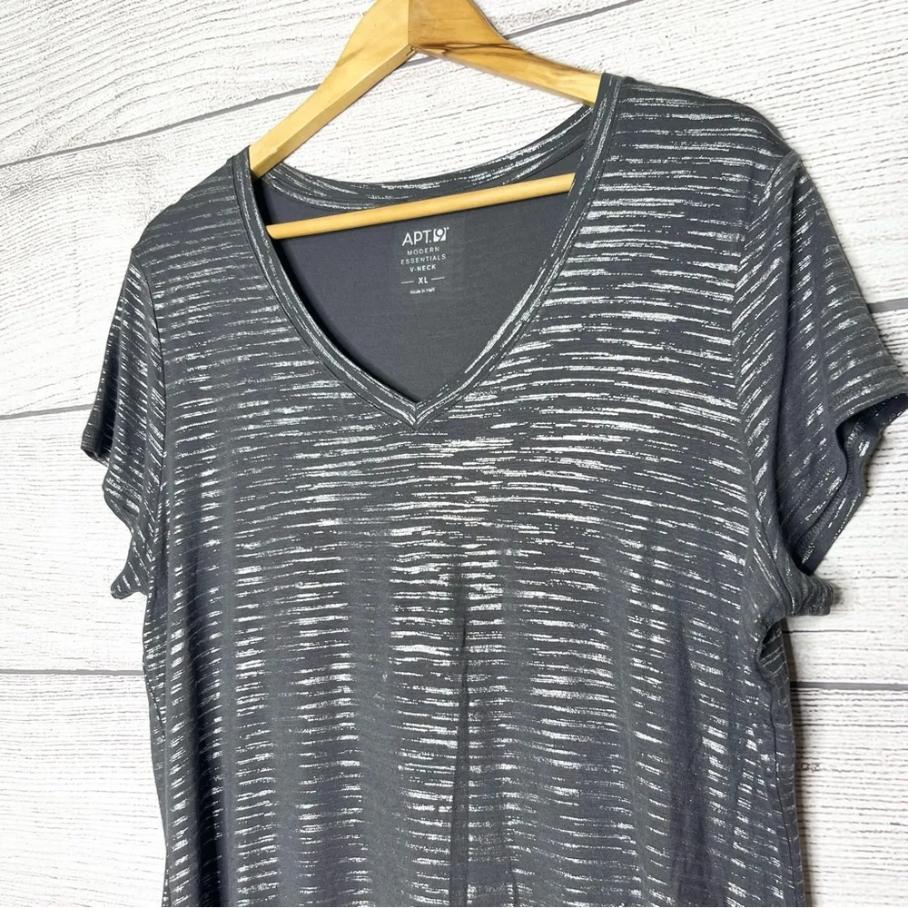 Apt. 9 Silver & Gray Striped V Neck Short Sleeve Casual T-Shirt Size XL - Image 5
