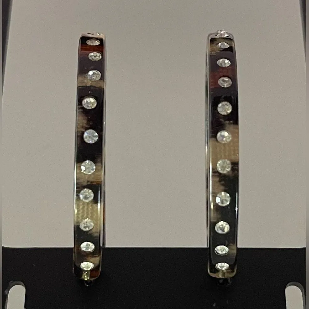 NEW Foxy Designs Tortoise Shell Hoop Earrings Brown - Image 3