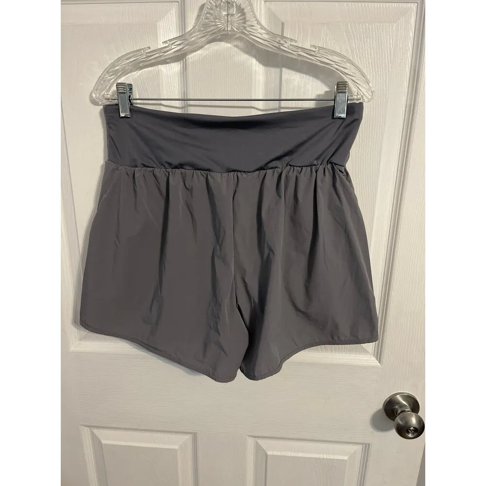 Cadmus 2 in 1 Workout Shorts With Phone Pockets Gray Size XL New Without Tag - Image 3