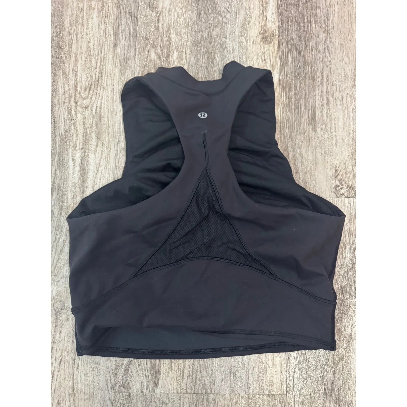 Lululemon Everlux and Mesh Cropped Tank.  Top Size 8 - Image 3