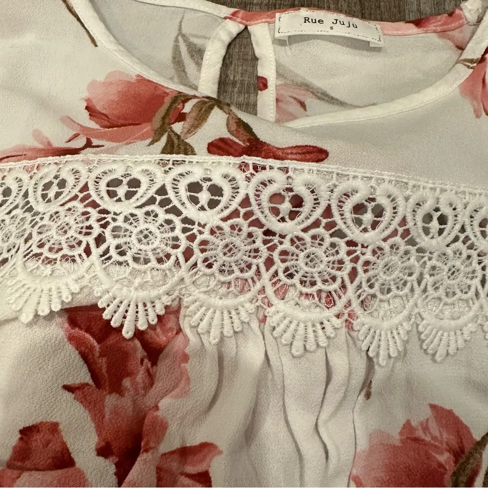Floral Lace 3/4 Sleeve Blouse - Image 3