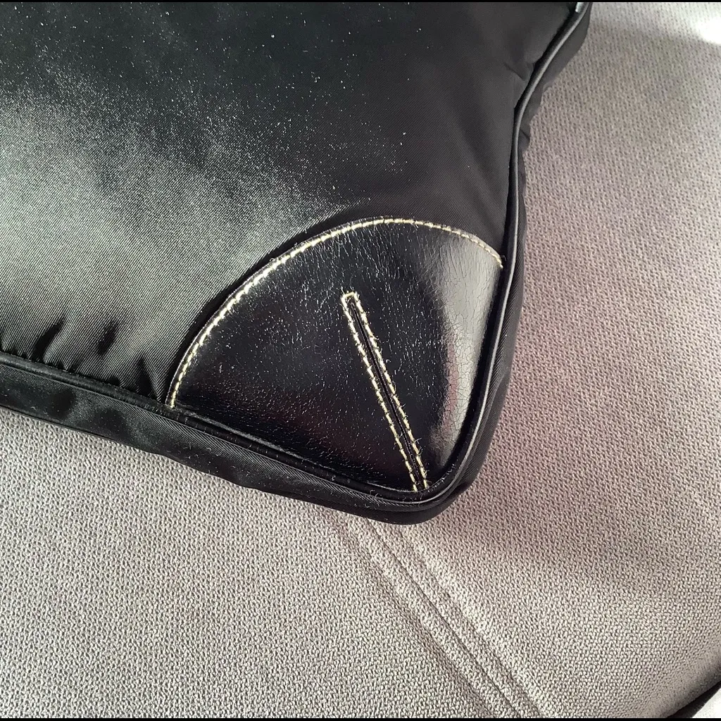 Authentic PRADA nylon tote bag 🌷🌷🌷 - Image 16