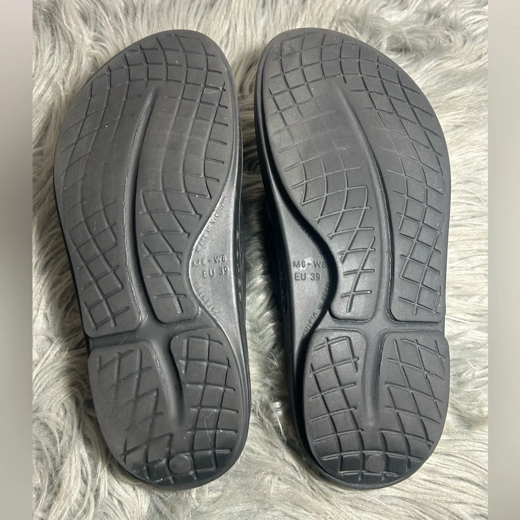 OOFOS THE ORIGINAL RECOVERY FOOTWEAR Black Slide Sandals Size W8 - Image 8