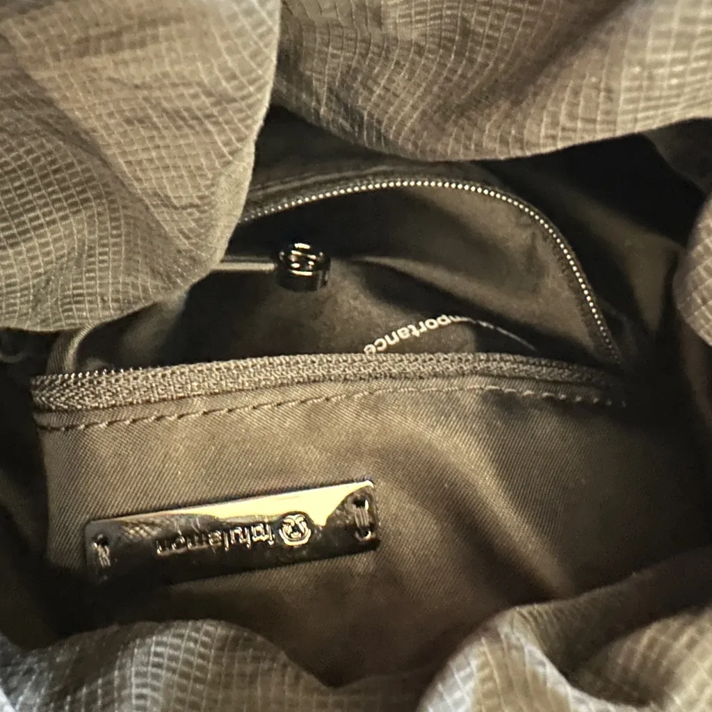 Lululemon Dash All Day Bucket Bag - Image 8