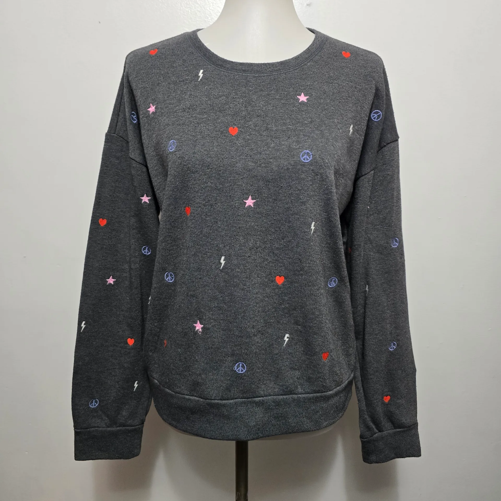 PJ Salvage Gray Embroidered Fleece Crewneck Sweatshirt Size Large Loungewear - Image 2