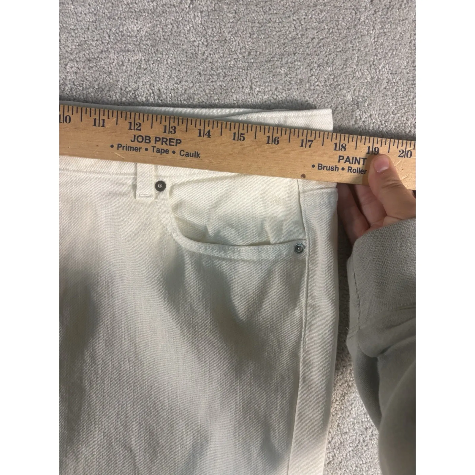 garnet hill relaxed 5 pocket jeans size 12 White Straight Leg - Image 10