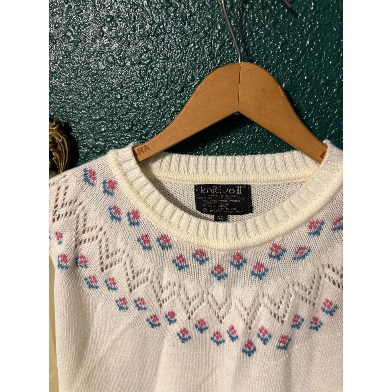 Vintage Cottage Core White Knit Sweater Sz Medium - Image 2