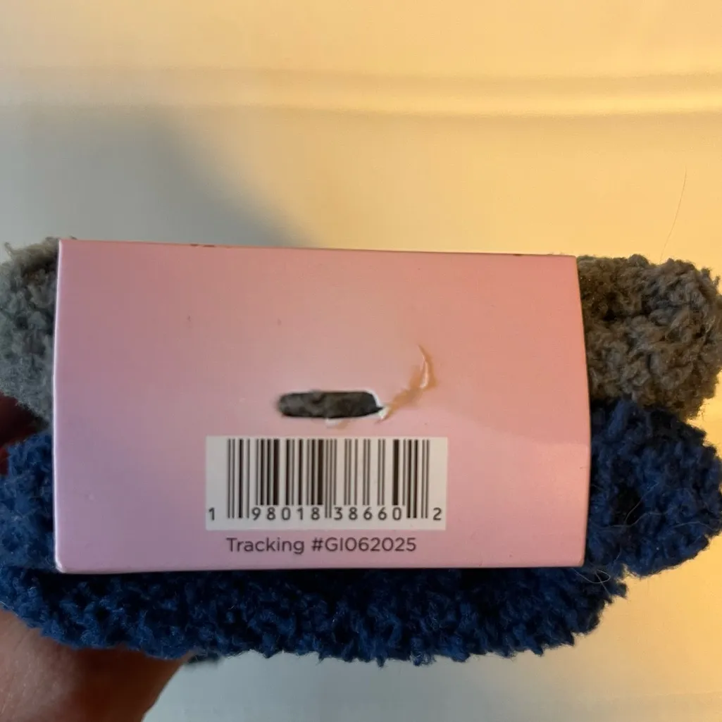 Cozy & Soft Navy Blue and Gray Texting Gloves 2 Pack - Image 3