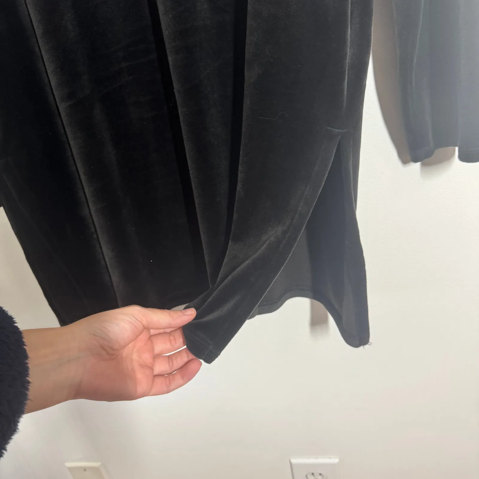 J Jill Pure Jill Top Women M Black Velour Cozy Comfort Minimal Tunic Modest Work Size M - Image 7