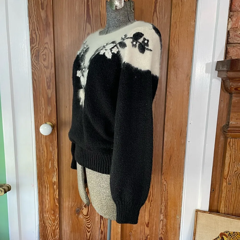 Vintage Donagain Angora Wool Blend Floral Appliqué Knit Sweater Size Medium Black - Image 5