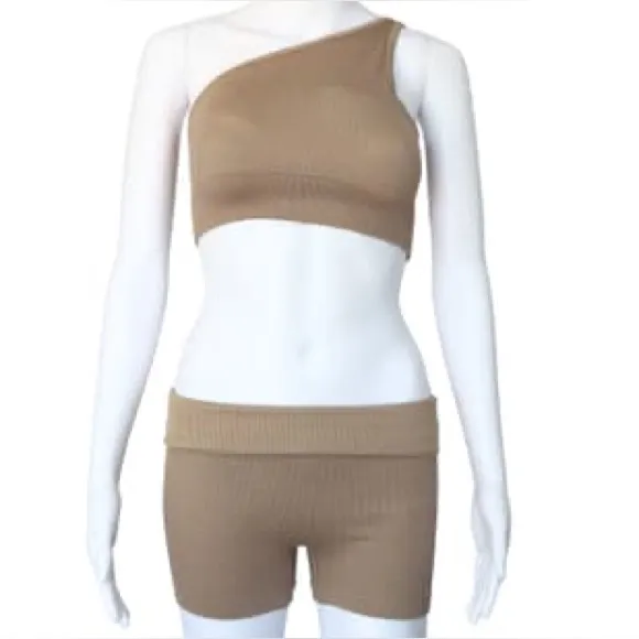 ✨ALO Ribbed Asymmetric Shimmer Bra Size Medium NEW - Image 3