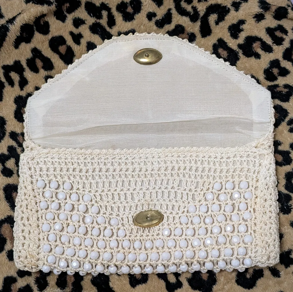 Vintage 1950s Bobbie Jerome beaded crochet ivory clutch White - Image 3