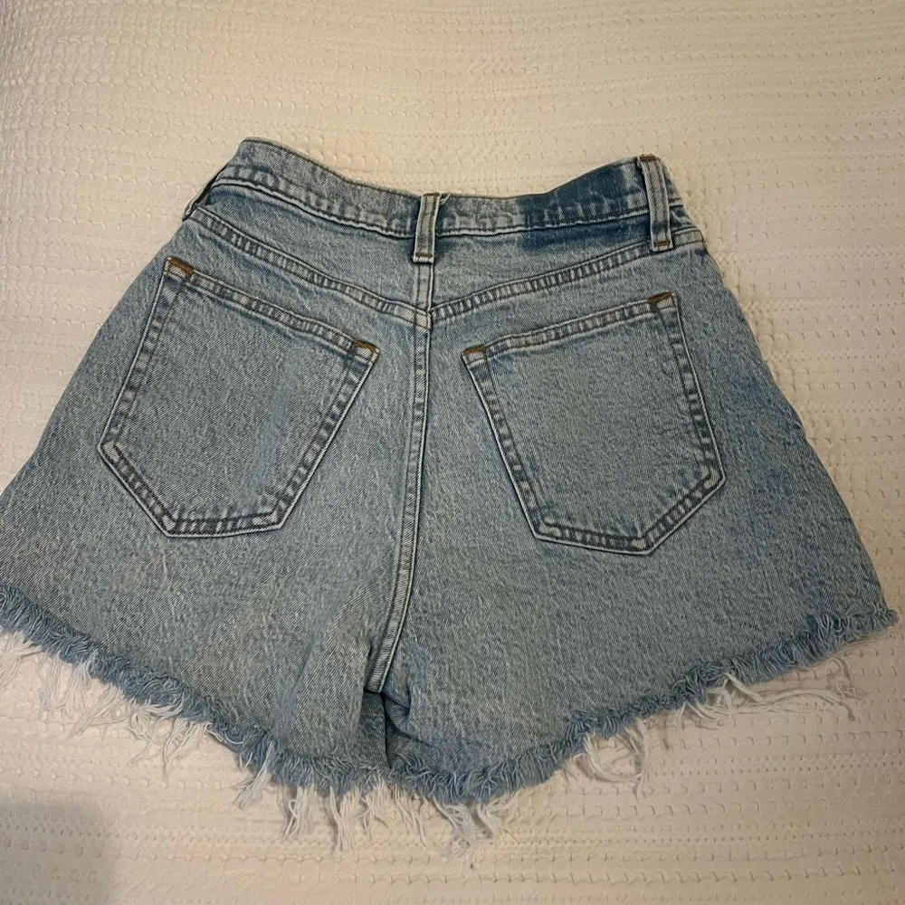 Women's Abercrombie Curve Love Shorts - Image 3