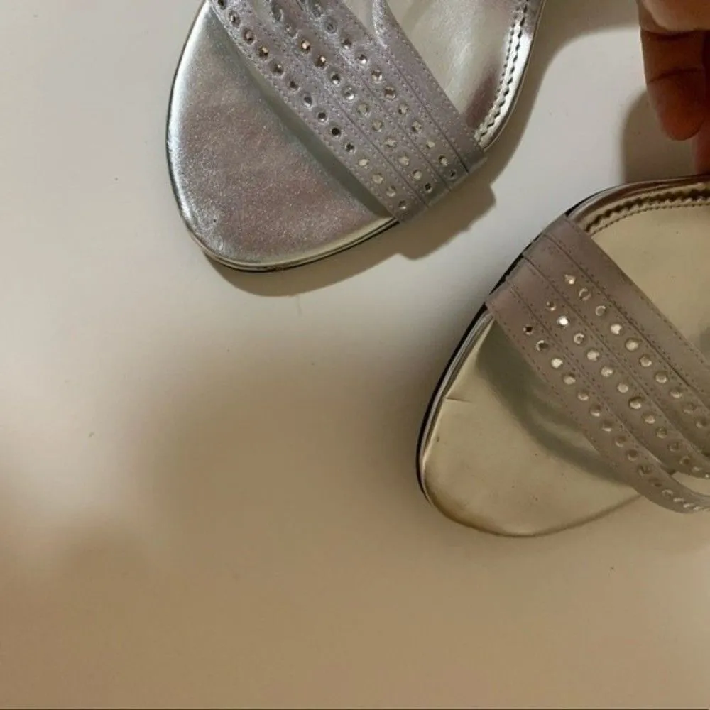 Touch‎ of Nina Silver Strappy Heels Size 7 - Image 2