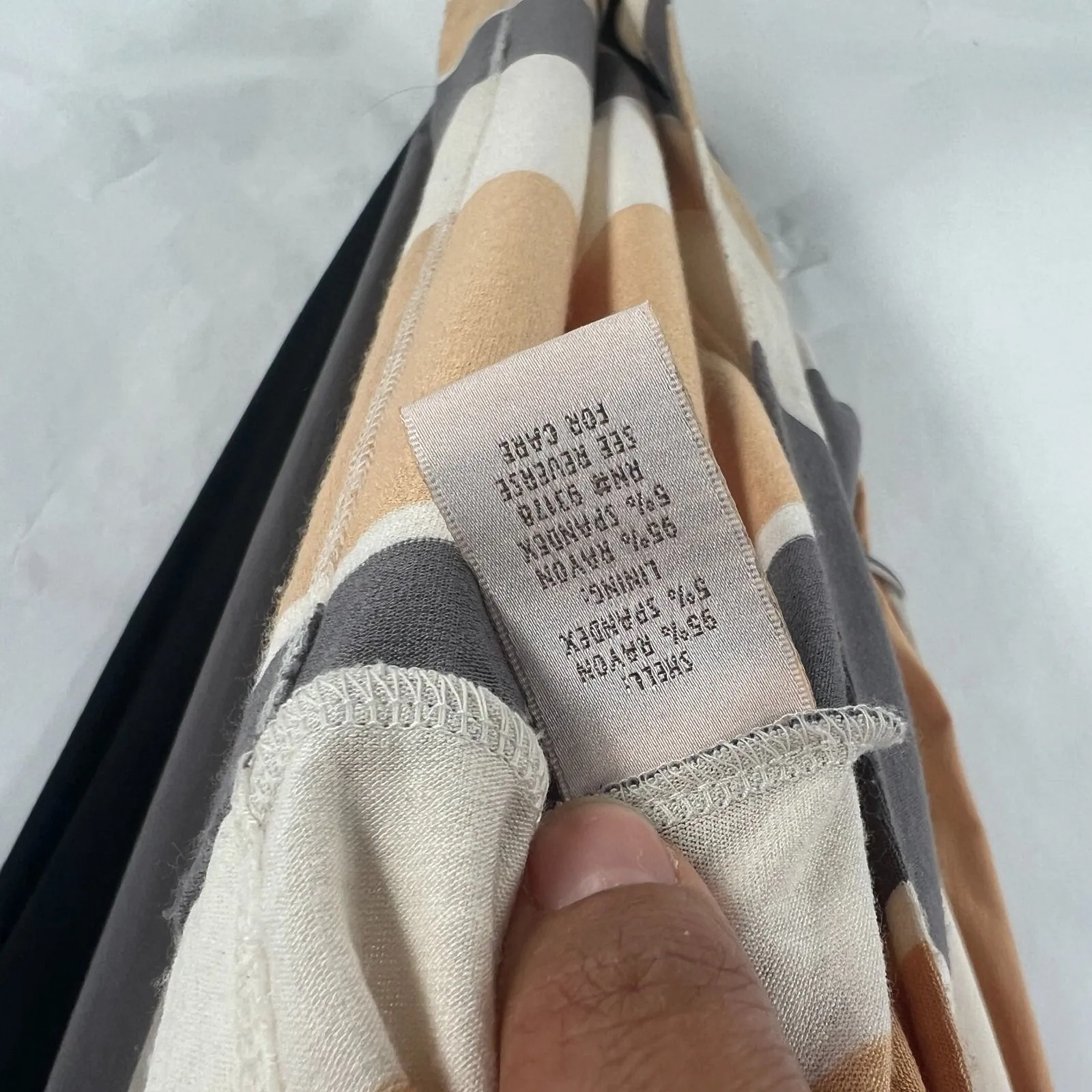 Hot in Hollywood Jilly Maxi Dress Womens XS Gray Tan Stretch Pleated Scoop Neck - Image 11