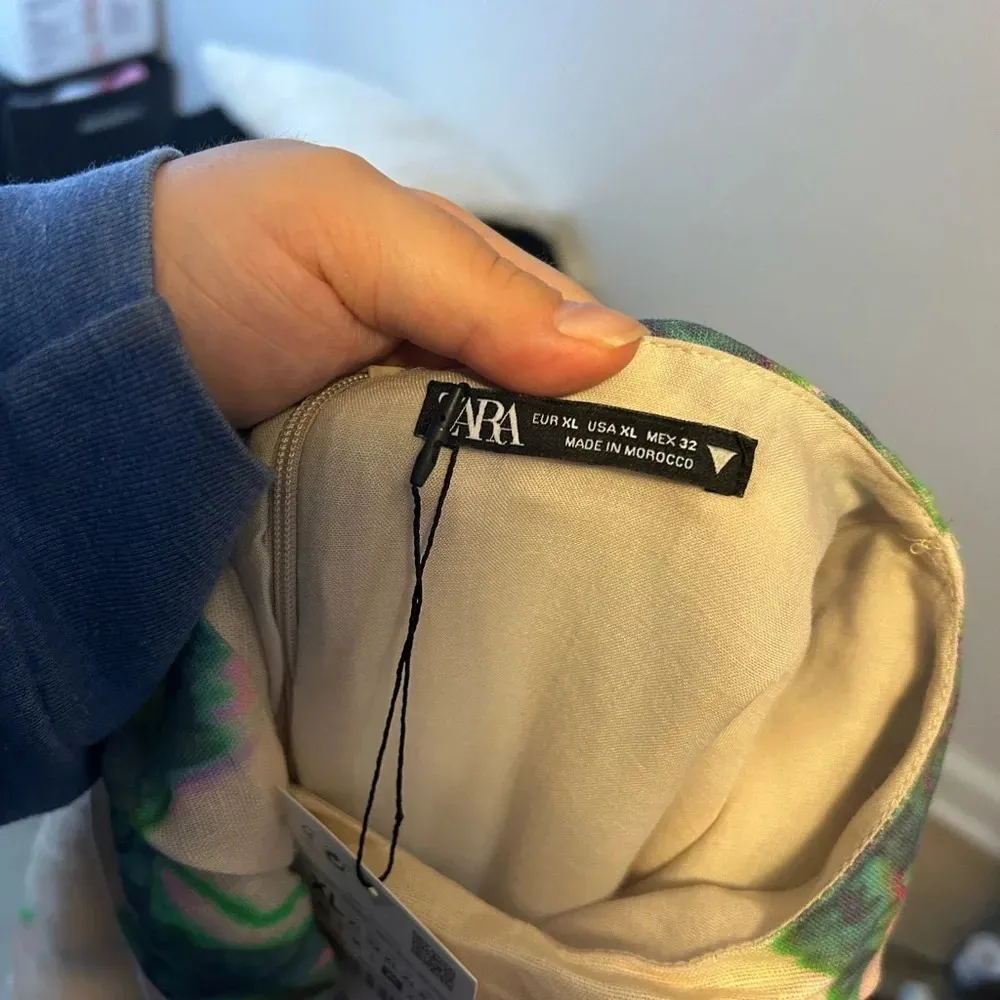 NWT ZARA TIE DYE RUCHED DRESS - Image 5