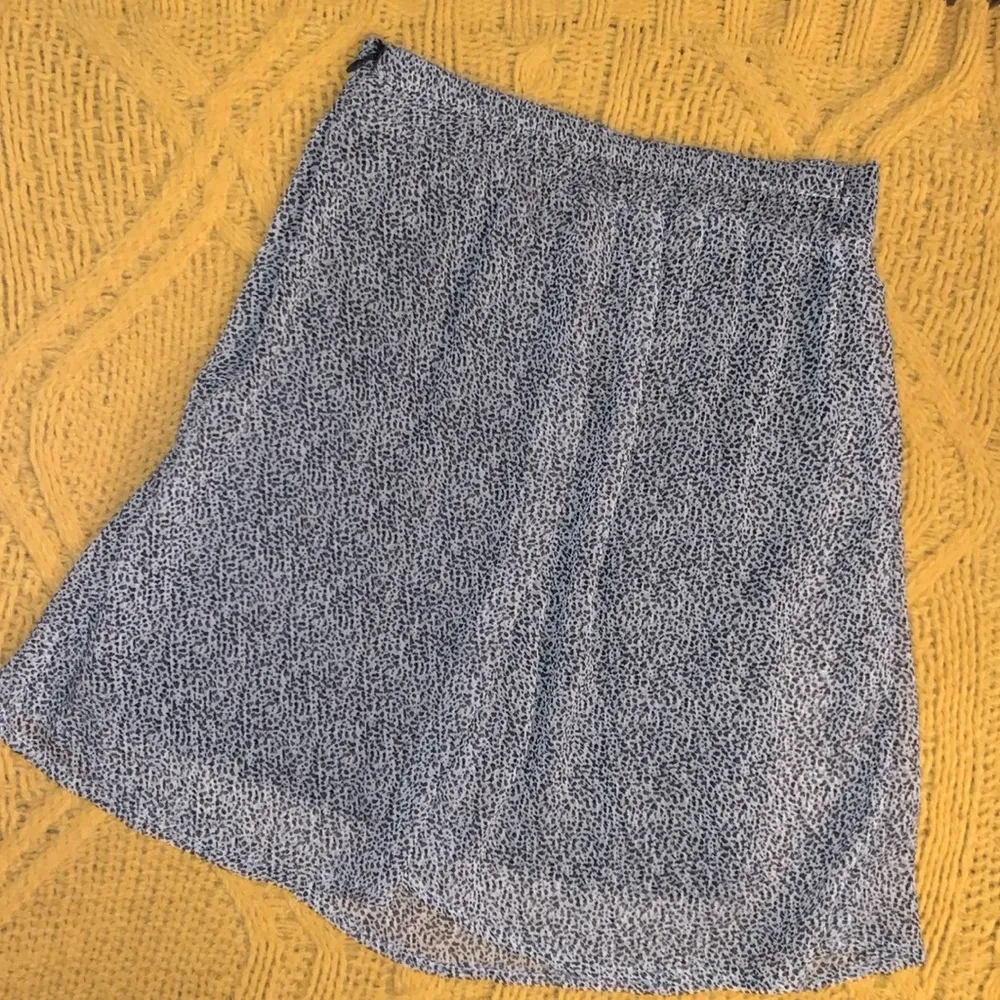 NWT Sienna Sky Size XS Animal Print High Waistband Skirt - Image 4