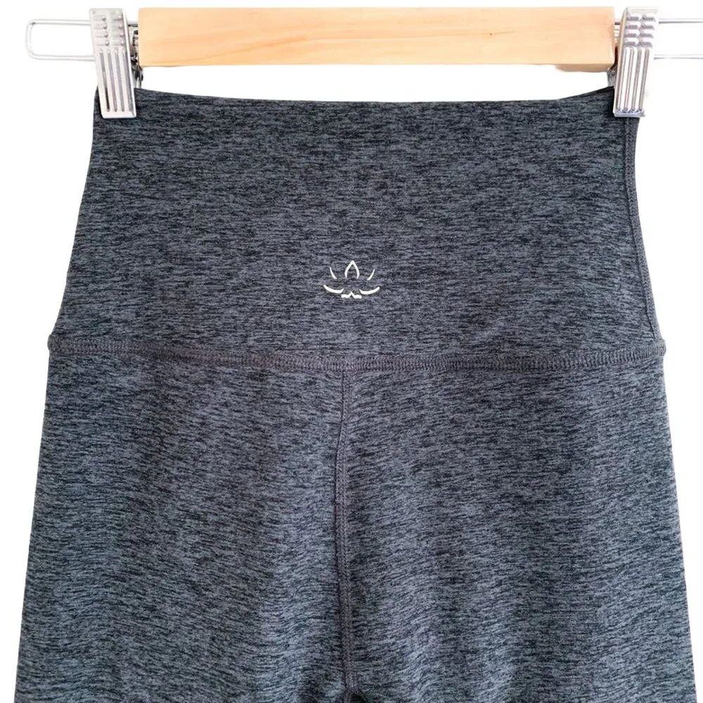 Beyond Yoga NEW Spacedye Walk and Talk High Waisted Capri Legging Grey Small - Image 4