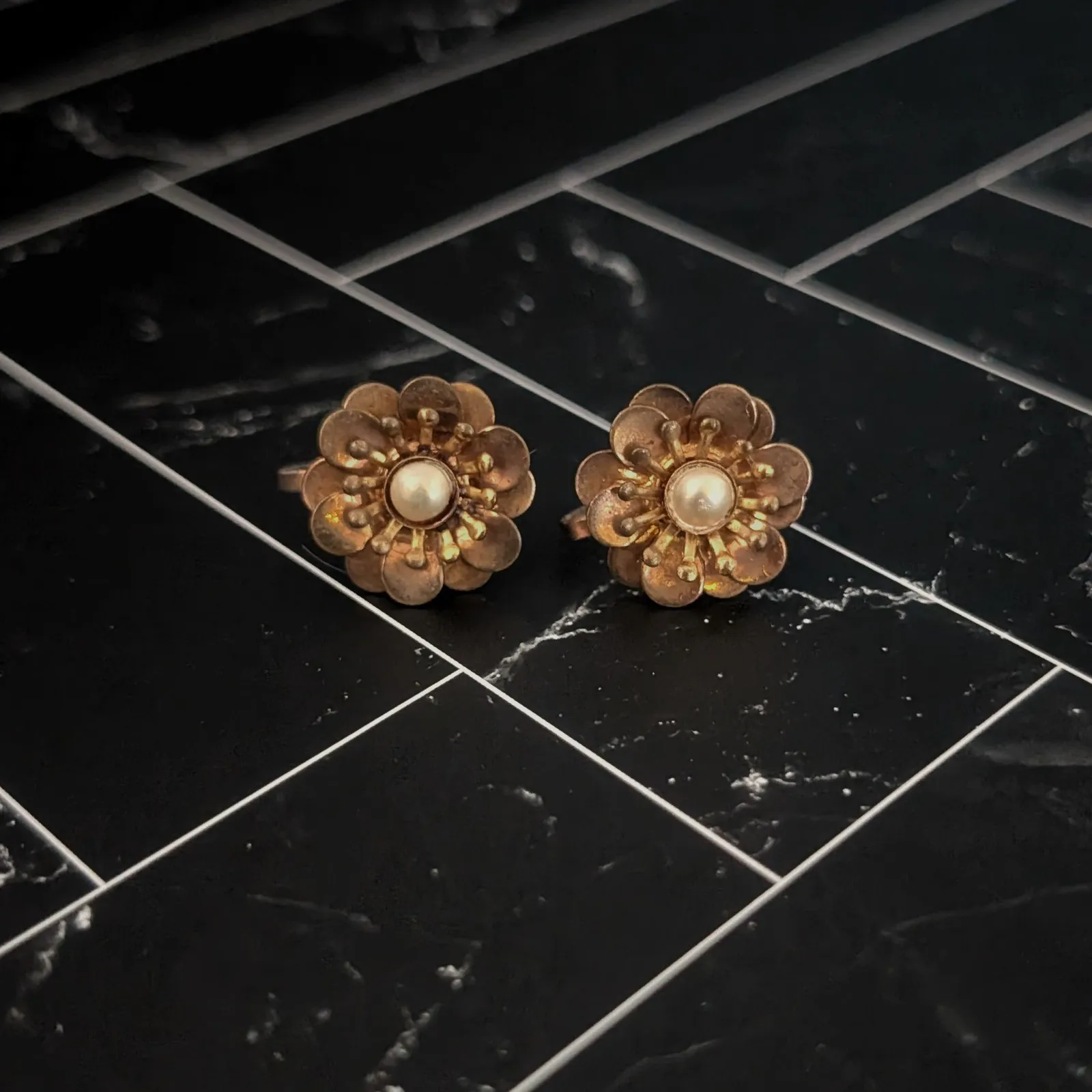 Vintage Screw On Earrings Flower with Faux Pearl Center - Image 2