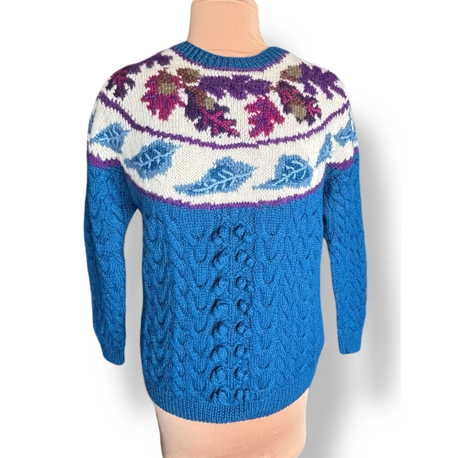Vintage Northern Isles Hand Knit Chunky Wool Autumn Leaf Yoke Sweater Blue Fall Black Size L - Image 11