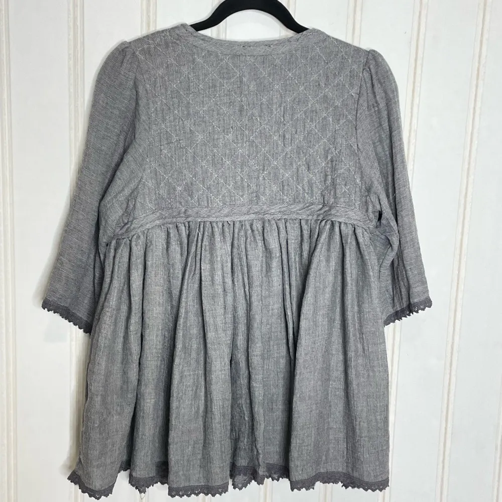 Anthropologie DRA Los Angeles Quilted Popover Blouse 34 - Image 3