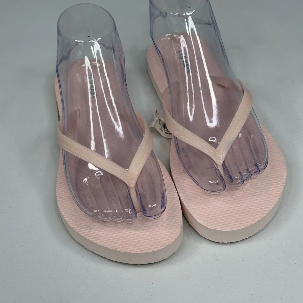 OLD NAVY Women's Pink Flip Flops-8 - Image 4