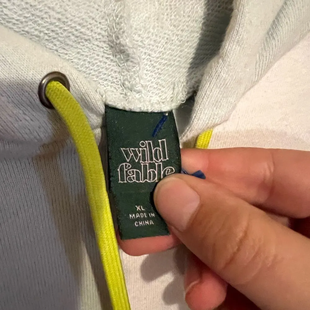 Wild fable xl hoodie - Image 5