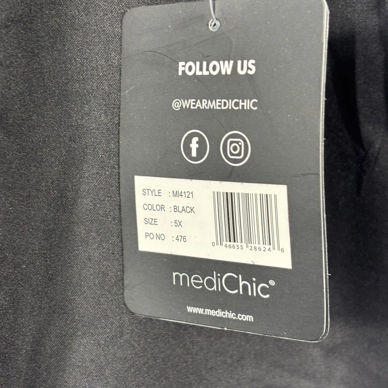 Mini Marilyn Black Scrub Top 5X NWT Size undefined - Image 4