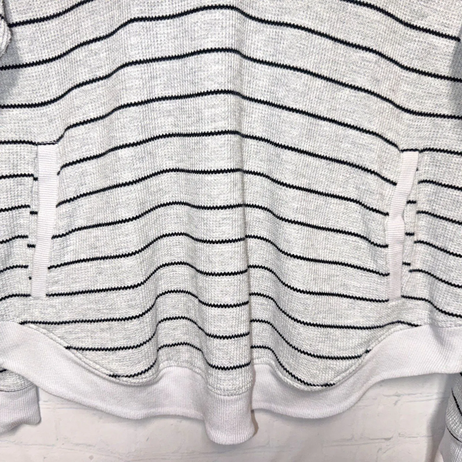 Koolaburra UGG Womens S Cozy Soft Thermal Henley Striped Hoodie Gray Y2K style White - Image 2