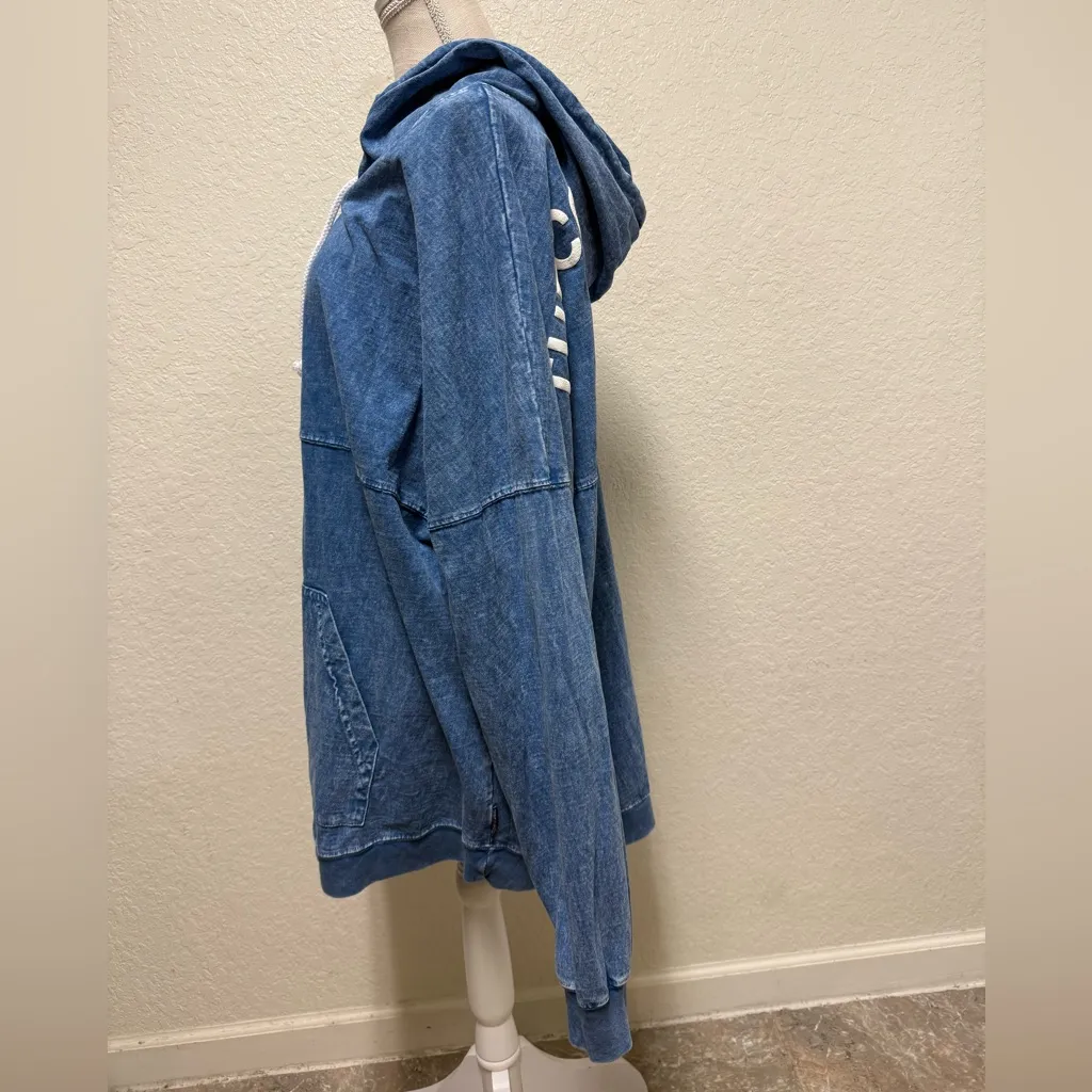 SPIRIT JERSEY The Cosmopolitan of Las Vegas Denim Look Hoodie Size XL - Image 8
