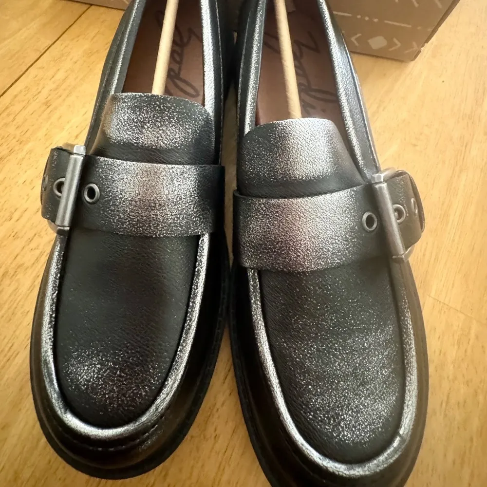 Zodiac Women's Black Renee Loafer Silver Black 8 - Image 3