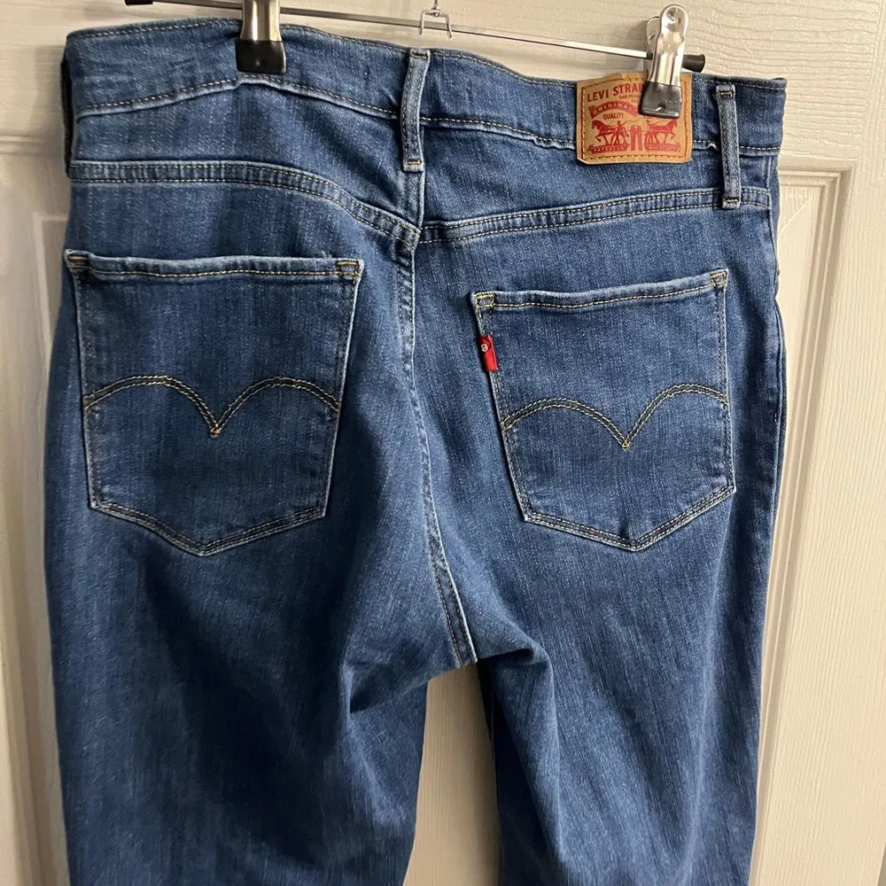 Levis 724 high rise straight jeans 29 - Image 6