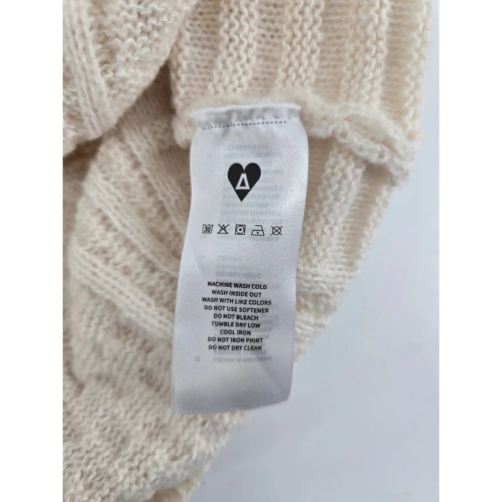 AELFRIC EDEN Cream Cable Knit Sweater Crew Neck Long Sleeve Pullover Medium - Image 4