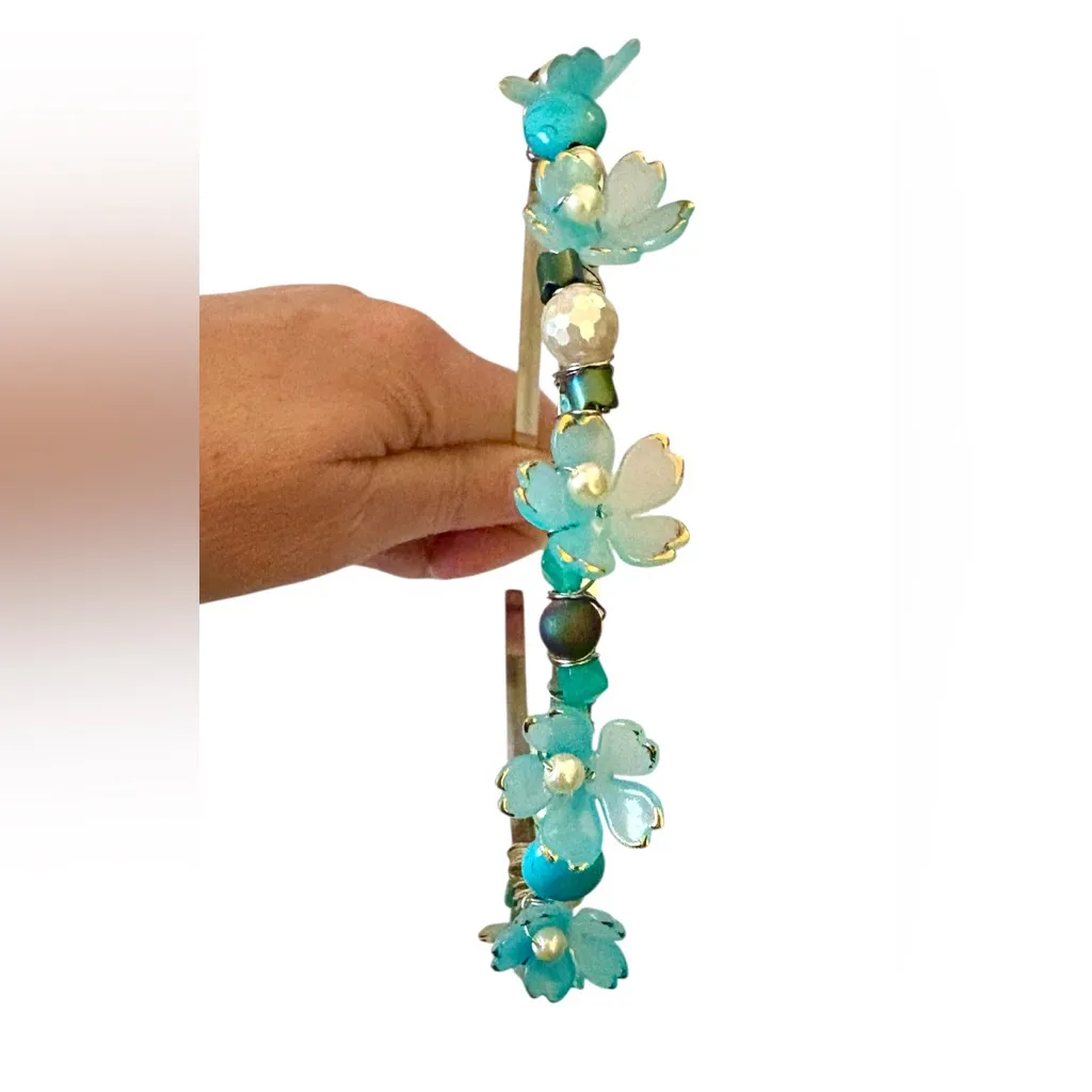 Fairy Headband with Lucite Flowers, Turquoise, Hematite and Glass Pearls Blue - Image 3