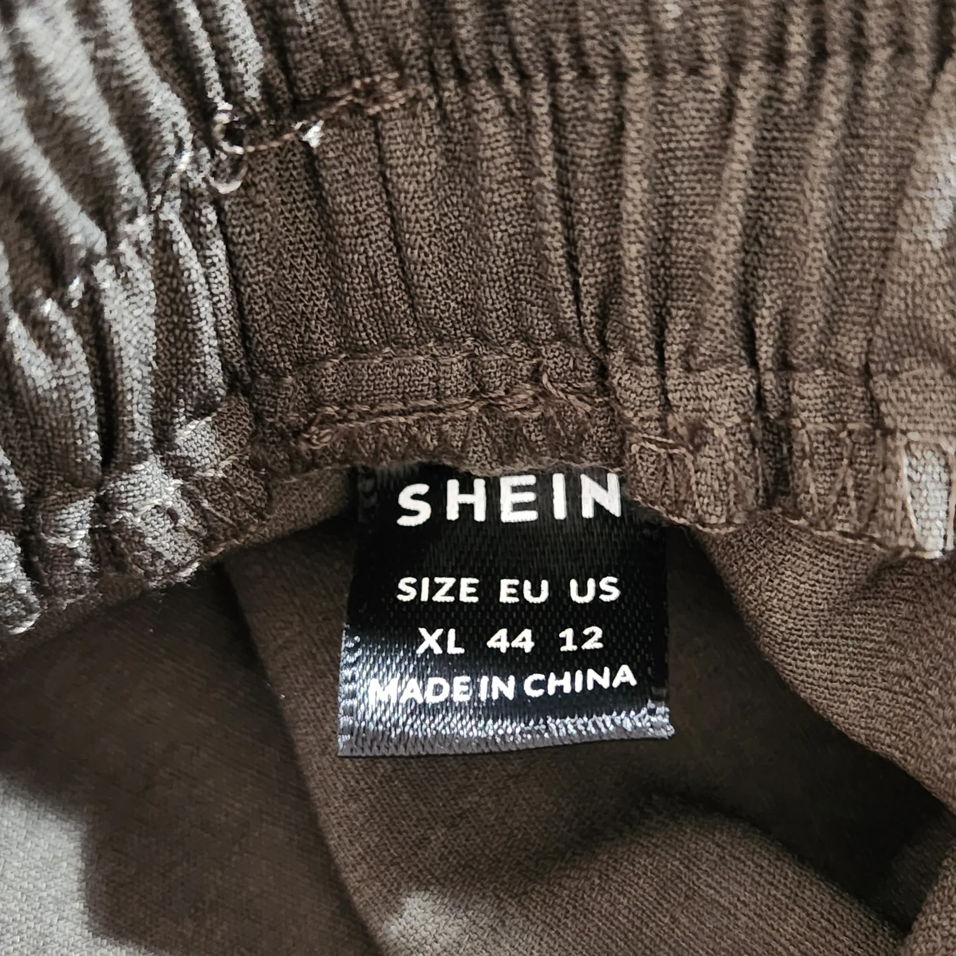 Shein Women's Army Green Joggers Size XL - Image 10