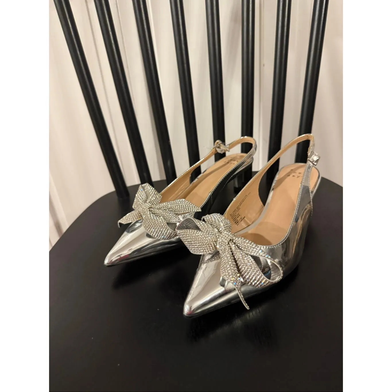 A New Day NWOB Priscilla silver sparkle bow kitten heels 6 - Image 5