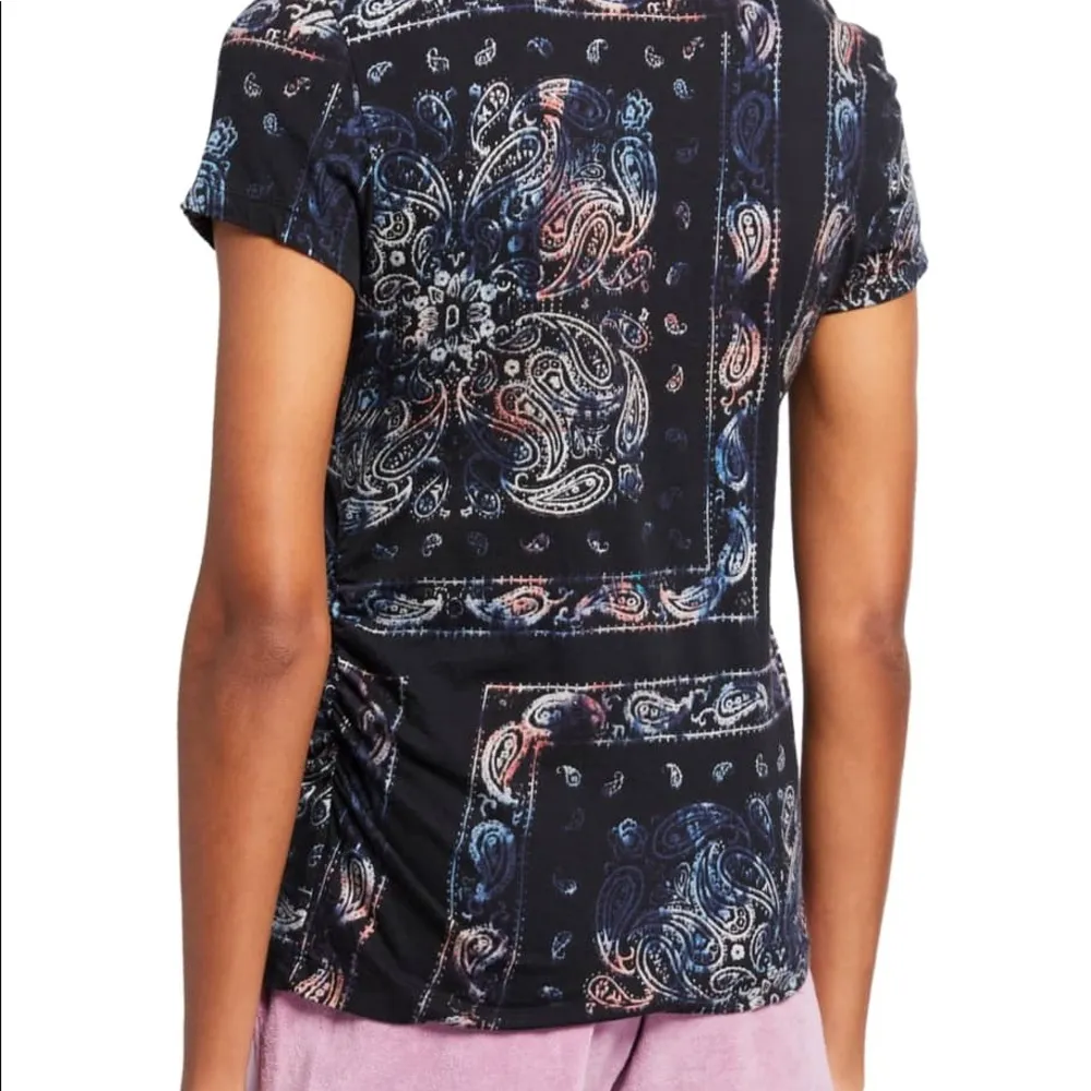 Pam & Gela Bandana Print Ruched T Shirt S NWT - Image 2